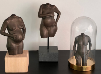 Diverse bronzen beeldjes vastgelegd